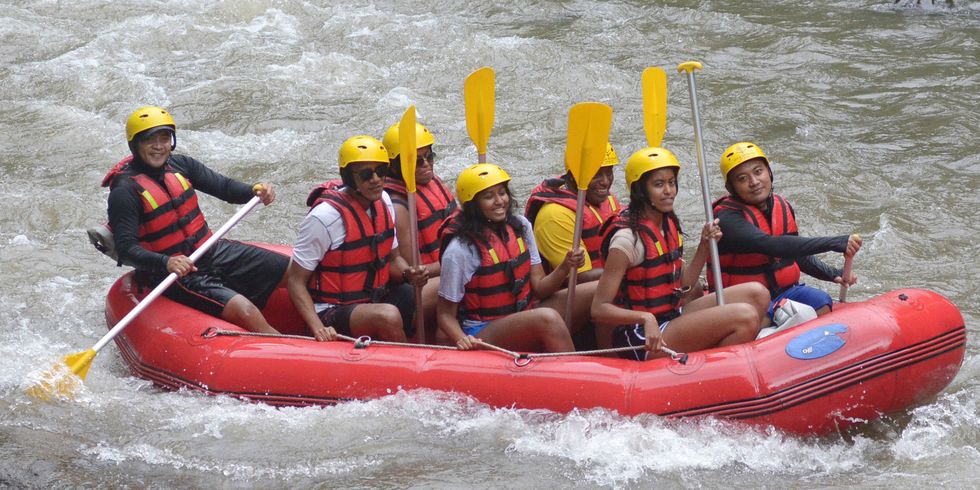 Rafting, Water transportation, Lifejacket, Water sport, Inflatable boat, Inflatable, Raft, Oar, Paddle, Boats and boating--Equipment and supplies, 