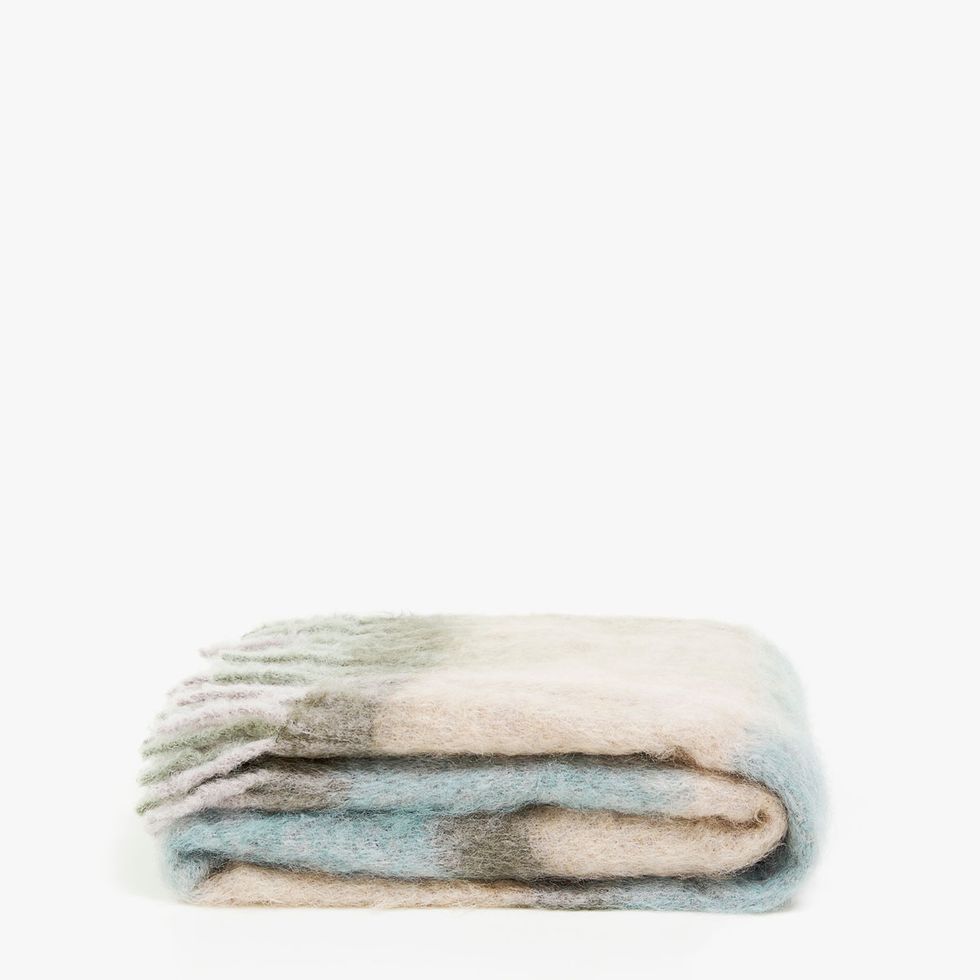 Turquoise, Beige, Towel, Textile, Linens, Fur, Wool, Rectangle, Blanket, 