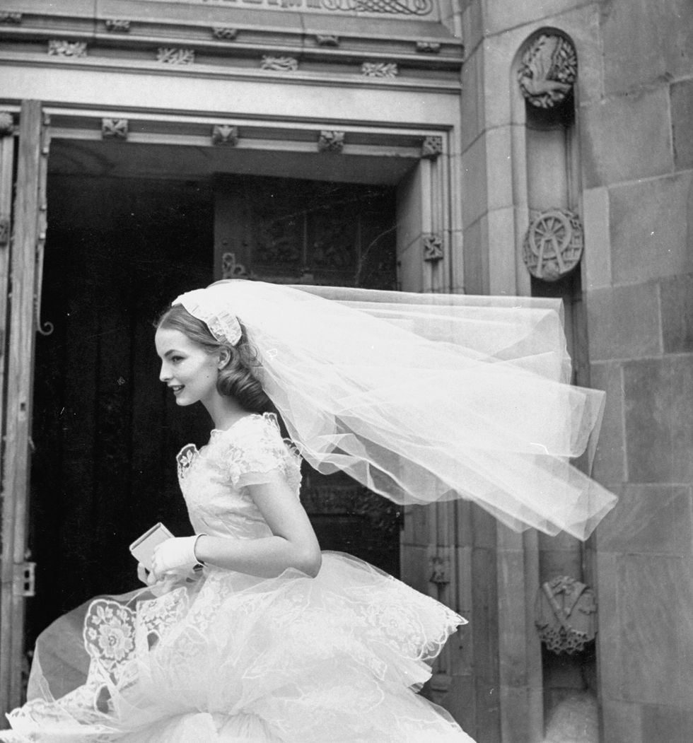Wedding dress, Photograph, Bride, Bridal veil, White, Bridal accessory, Dress, Bridal clothing, Gown, Clothing, 
