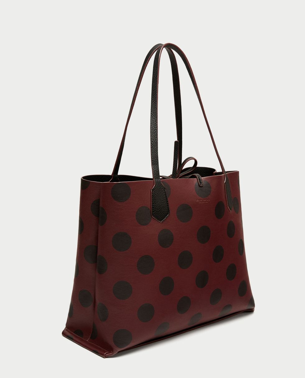 Handbag, Bag, Red, Fashion accessory, Tote bag, Shoulder bag, Brown, Pattern, Design, Material property, 