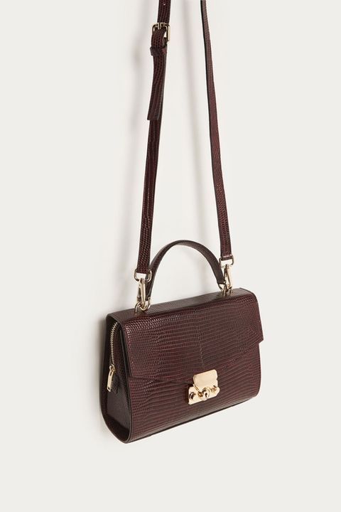Bag, Handbag, Shoulder bag, Brown, Fashion accessory, Product, Maroon, Leather, Hand luggage, Strap, 