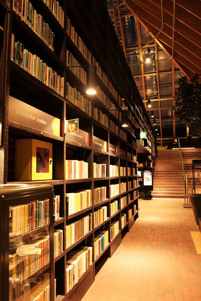 Library, Public library, Building, Shelf, Shelving, Bookselling, Book, Lighting, Bookcase, Publication, 