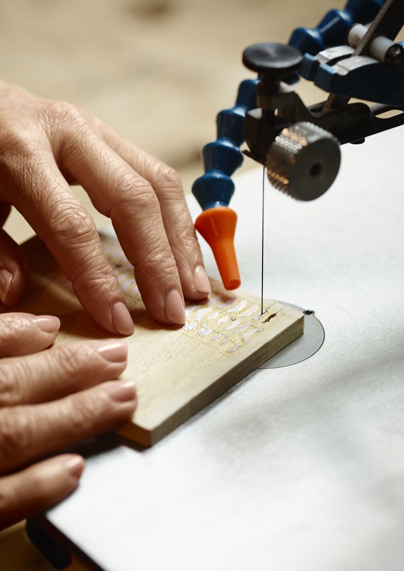 Finger, Nail, Thumb, Wrist, Chemistry, Educational toy, Abacus, Diode, Chemical compound, 