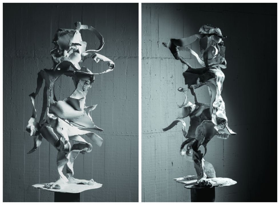 李光裕雕塑作品《順風耳》（左），《千里眼》（右）