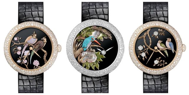 Analog watch, Watch, Lavender, Wing, Clock, Beak, Symbol, Fictional character, Circle, Illustration, 