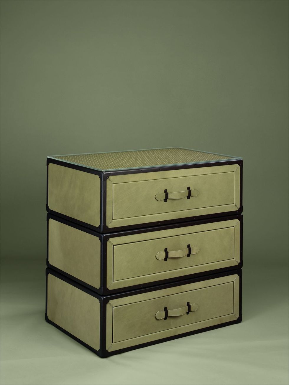 Wood, Drawer, Chest of drawers, Rectangle, Cabinetry, Grey, Metal, Dresser, Beige, Material property, 