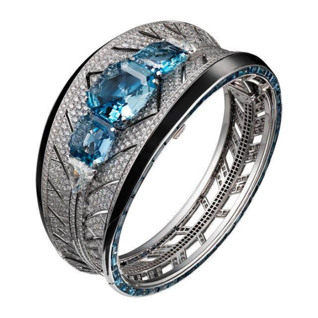 Jewellery, Pre-engagement ring, Ring, Engagement ring, Fashion accessory, Azure, Aqua, Diamond, Teal, Turquoise, 