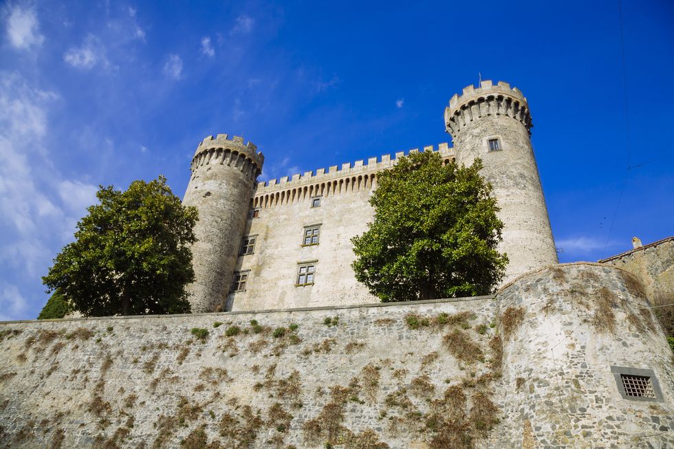 Architecture, Property, Wall, Photograph, Building, Stone wall, Castle, Landmark, Real estate, Medieval architecture, 