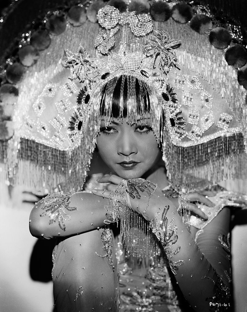 Monochrome, Art, Eyelash, Monochrome photography, Headpiece, Embellishment, Black-and-white, Hair accessory, Portrait photography, Bridal accessory, 