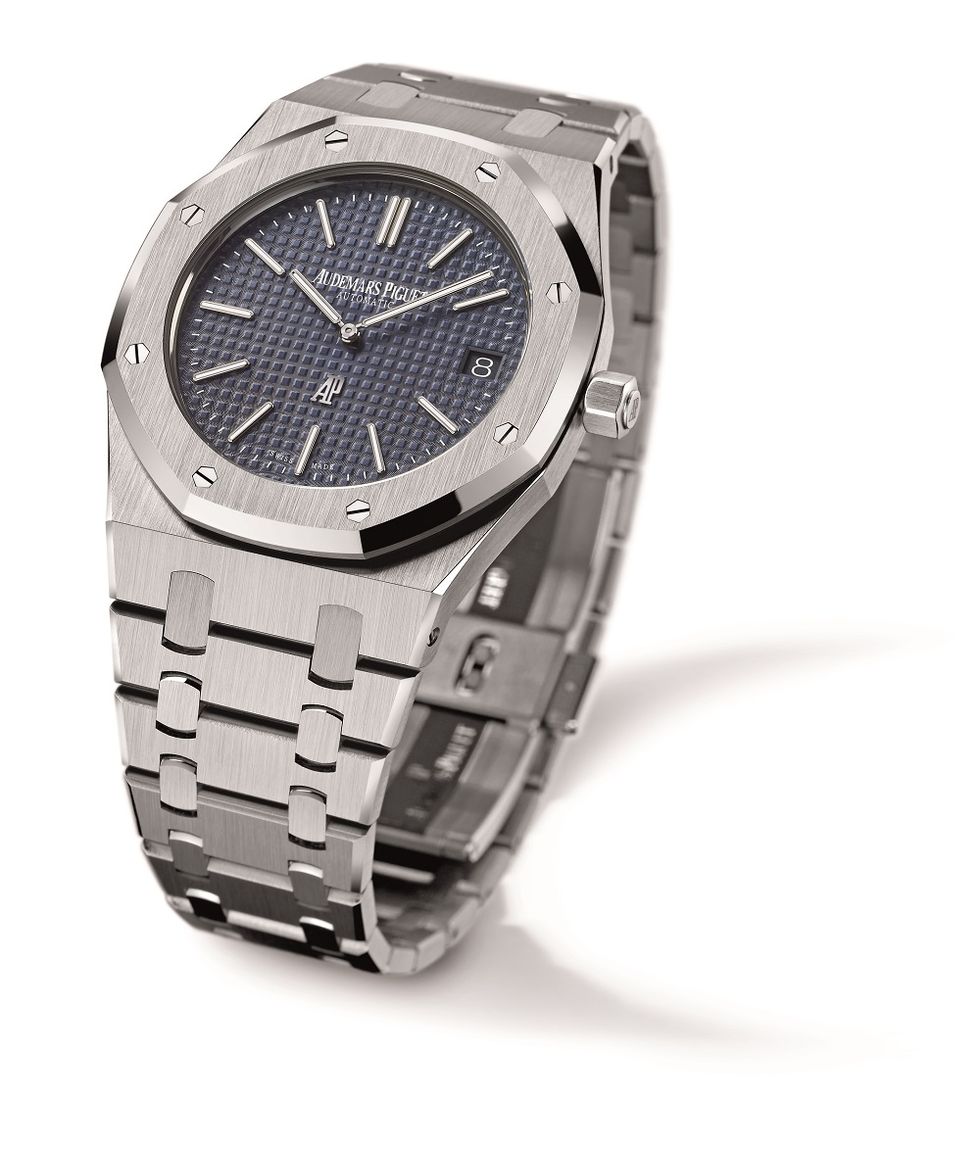 Product, Watch, Analog watch, Glass, Photograph, White, Watch accessory, Fashion accessory, Font, Gadget, 