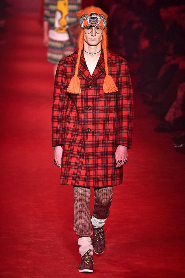 Plaid, Tartan, Textile, Red, Pattern, Flooring, Carpet, Carmine, Fashion, Fashion show, 