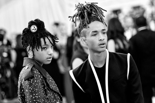People, Hairstyle, Style, Black hair, Youth, Monochrome, Street fashion, Monochrome photography, Black-and-white, Dreadlocks, 