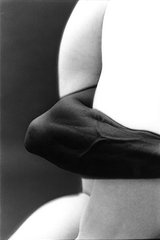 Skin, Shoulder, Joint, Wrist, Neck, Waist, Back, Monochrome photography, Black-and-white, Monochrome, 