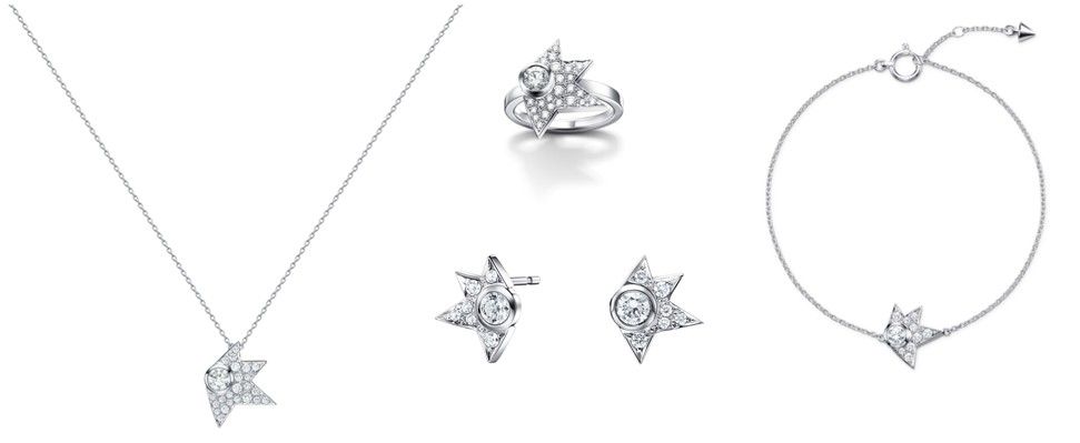 White, Jewellery, Fashion accessory, Pre-engagement ring, Metal, Body jewelry, Engagement ring, Ring, Silver, Diamond, 