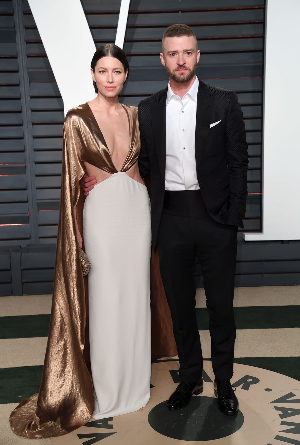 BEVERLY HILLS, CA - FEBRUARY 26:  Jessica Biel and Justin Timberlake arrive for the Vanity Fair Oscar Party hosted by Graydon Carter at the Wallis Annenberg Center for the Performing Arts on February 26, 2017 in Beverly Hills, California.  (Photo by Karwai Tang/Getty Images)