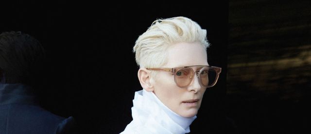 Eyewear, Hair, Glasses, Face, White, Hairstyle, Cool, Sunglasses, Chin, Blond, 