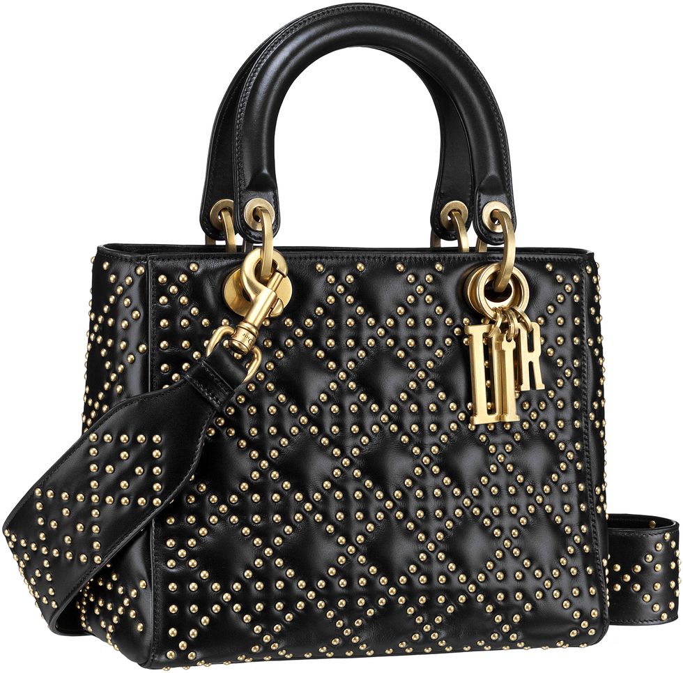 Lady Dior經典黑色小牛皮鉚釘綴飾籐格紋中型款提包。