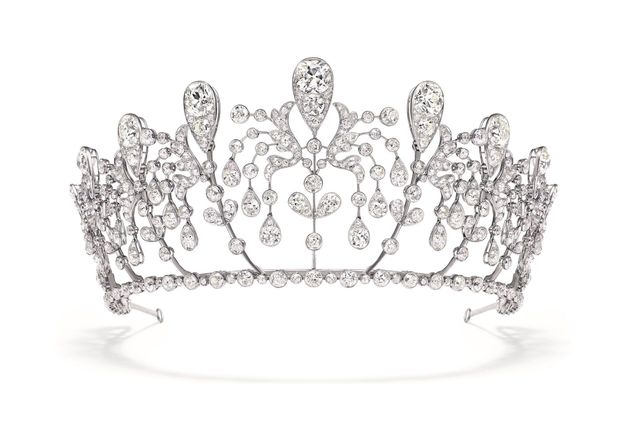 Crown, Headpiece, Silver, Illustration, Natural material, Drawing, Line art, Silver, 