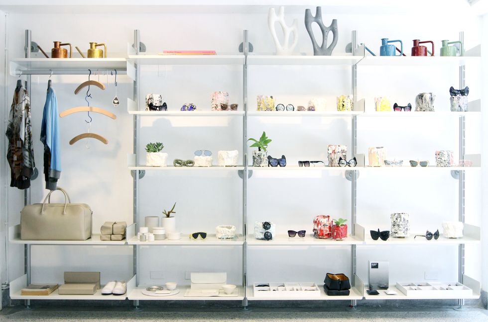 Shelf, White, Shelving, Display case, Furniture, Room, Interior design, Glass, 