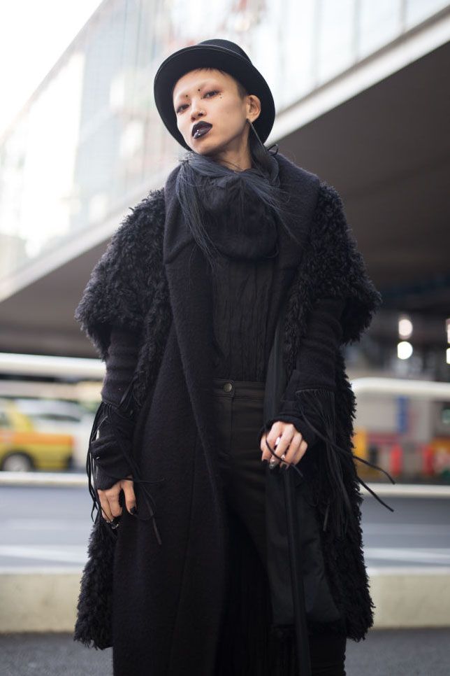 Clothing, Street fashion, Outerwear, Fashion, Fur, Overcoat, Coat, Photography, Fashion design, Black hair, 