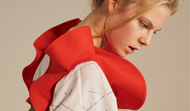 Shoulder, Red, Neck, Joint, Arm, Outerwear, Human body, Textile, Sleeve, Jacket, 