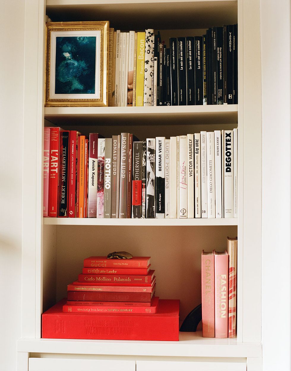 Publication, Shelving, Shelf, Carmine, Book, Collection, Parallel, Bookcase, Coquelicot, Book cover, 