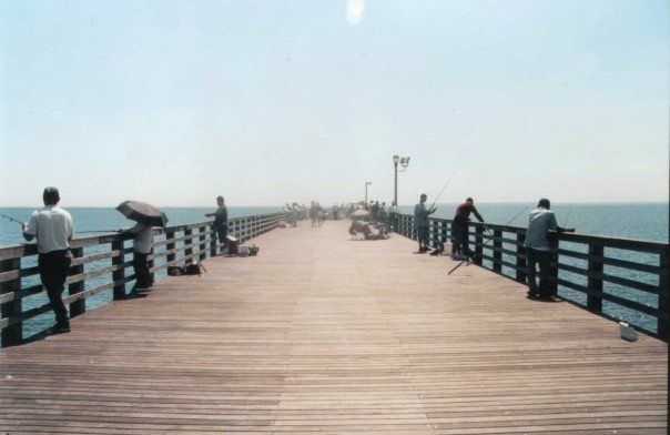 Boardwalk, Pier, Walkway, Sea, Sky, Horizon, Breakwater, Beach, Dock, Nonbuilding structure, 