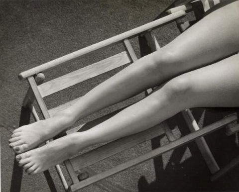 White, Photograph, Black, Leg, Human leg, Arm, Black-and-white, Hand, Photography, Monochrome, 