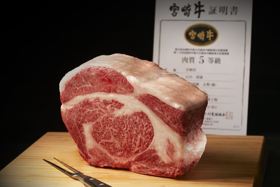 Kobe beef, Animal fat, Food, Capicola, Meat, Red meat, Rib eye steak, Salt-cured meat, Beef, Bayonne ham, 