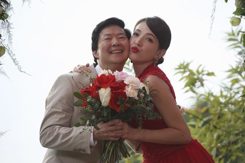 <p>        前些日子更是客串了美國知名影集《菜鳥新移民 Fresh off the boat》，飾演韓裔演員鄭康祖（圖左）的美麗未婚妻，上演一段甜蜜戀情。之後又會帶給大眾怎樣的驚喜作品，令人期待。<span class="redactor-invisible-space" data-verified="redactor" data-redactor-tag="span" data-redactor-class="redactor-invisible-space"></span></p>