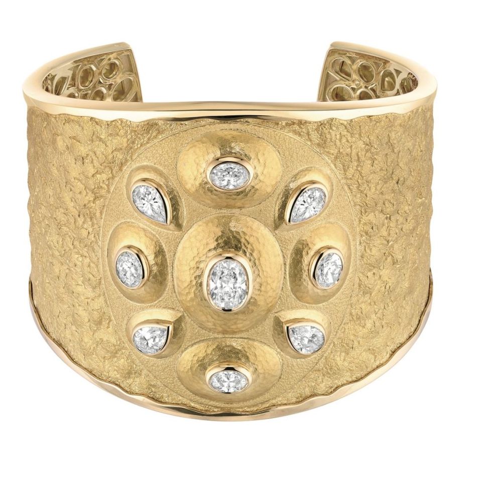 Bracelet, Fashion accessory, Jewellery, Metal, Beige, Bangle, Gold, Brass, Ring, Cuff, 