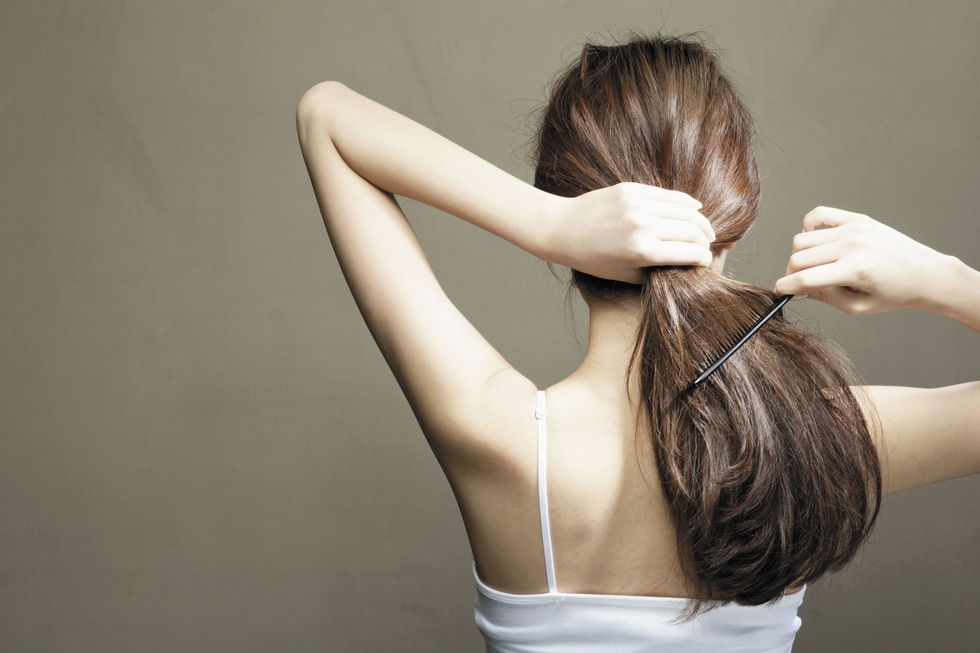 Hair, Shoulder, Hairstyle, Skin, Long hair, Back, Beauty, Joint, Arm, Neck, 