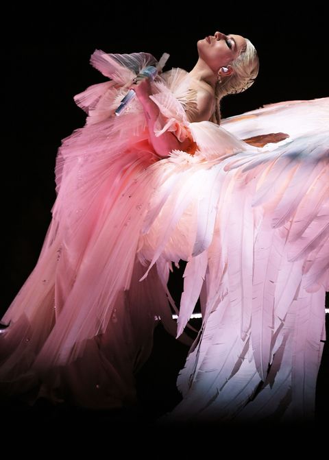 Pink, Ballet tutu, Dancer, Performance, Performance art, Performing arts, Dance, Costume, Costume design, Human body, 