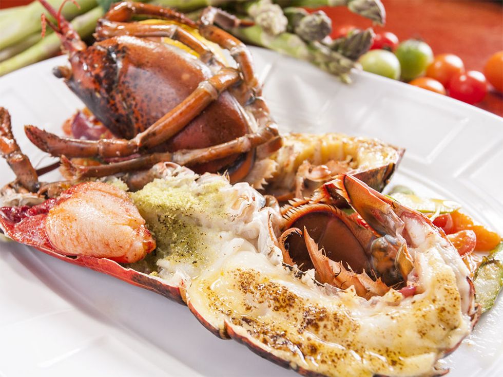 Dish, Food, Cuisine, Lobster thermidor, Seafood, Ingredient, Crab, Lobster, Soft-shell crab, Spiny lobster, 