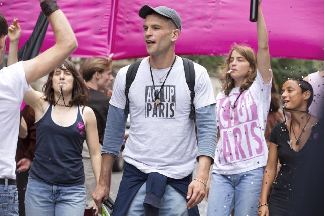 Pink, Event, Youth, Jeans, Fun, Crowd, T-shirt, Leisure, Gesture, Style, 