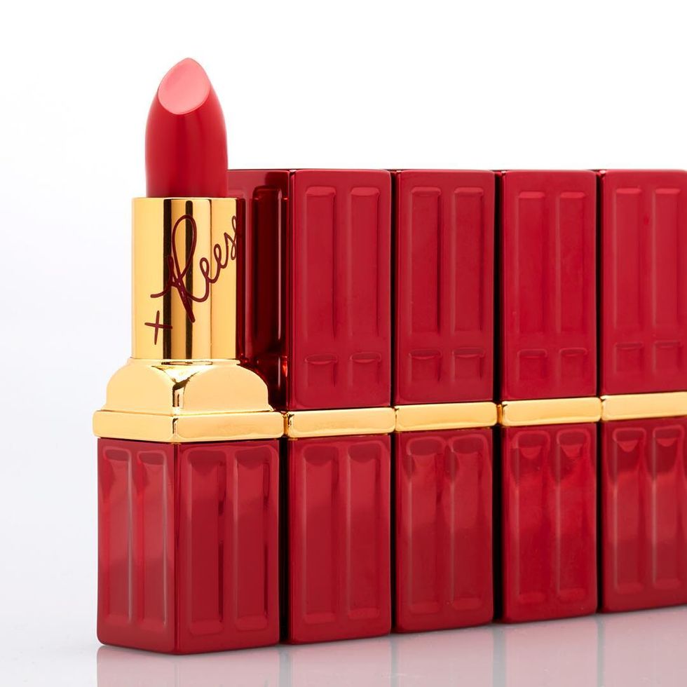 Red, Lipstick, Cosmetics, Lip, Orange, Tints and shades, Material property, Coquelicot, Lip care, Gloss, 