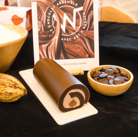 巧克力界的lv！亞尼克新口味「weiss生巧克力生乳捲」北海道乳霜、72濃郁黑巧全新登場！