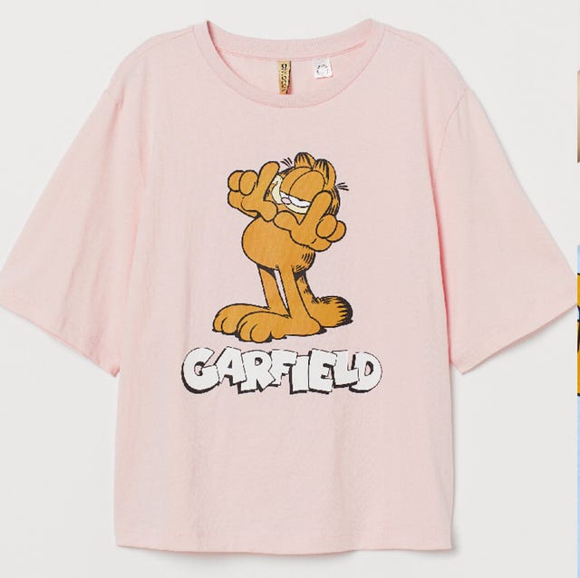 把加菲貓穿在身上太可愛 H M 推出加菲貓系列服裝俏皮表情t Shirt 牛仔褲 讓人忍不住想買一件 把加菲貓穿在身上太可愛 H M 推出加菲貓系列服裝俏皮表情t Shirt 牛仔褲 讓人忍不住想買一件