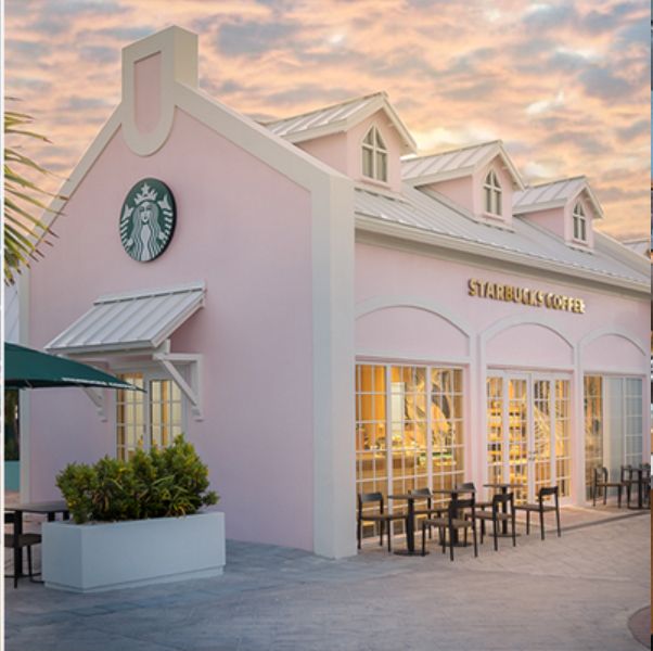全球首家夢幻粉紅星巴克！結合熱帶風情特色、打造悠閒咖啡時光