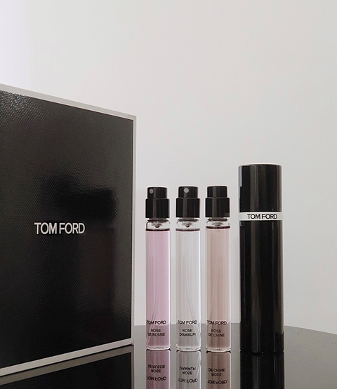 TOM FORD玫瑰雙重奏「私人調香系列玫瑰秘境」顛覆常規刷新對玫瑰香氛的感受一聞就上癮！抹上限定唇膏，讓玫瑰色的浪漫領你遇見命中注定的幸福～