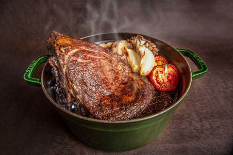 世界級餐飲評鑑推薦！inge’s bargrill新菜單「酒桶木燻牛排、炙烤海鮮盤」打造味蕾新體驗