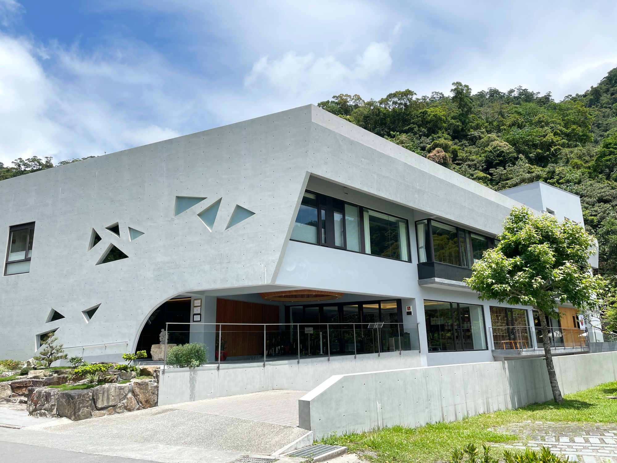 宜蘭最美 呆水溫泉 四大必住房型公開 懷舊復古美桃冰室 Spa亮點搶先看