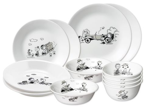 Dishware, Dinnerware set, Porcelain, Tableware, Bowl, Plate, Serveware, 