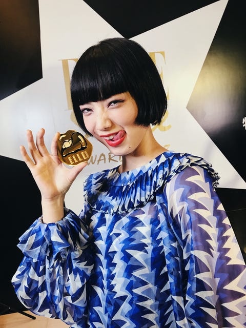 Elle風格大賞 小松菜奈超萌造型現身紅毯讓明星也變粉絲 日本人氣美少女給台灣短髮女生的穿搭建議 Elle風格大賞 小松菜奈超萌造型現身紅毯讓明星也變粉絲 日本人氣美少女給台灣短髮女生的穿搭建議