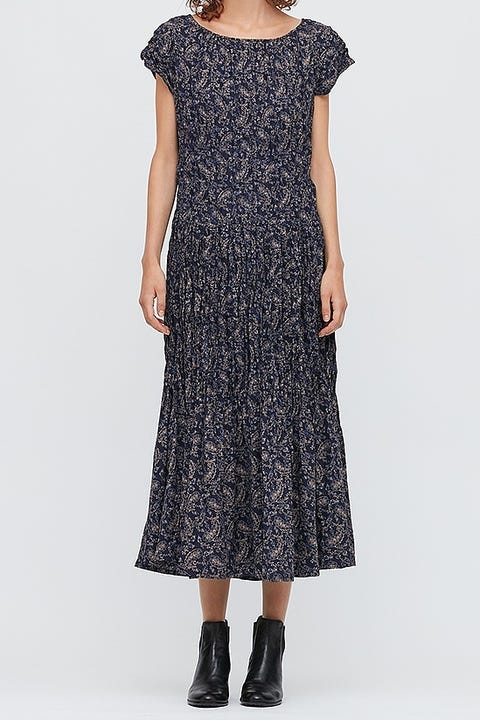 Uniqlo 這款寬褲 百褶長裙必須買 夏天輕鬆穿出清新自然感上班 出遊的好感穿搭這樣來 Uniqlo 這款寬褲 百褶長裙必須買 夏天輕鬆穿出清新自然感上班 出遊的好感穿搭這樣來