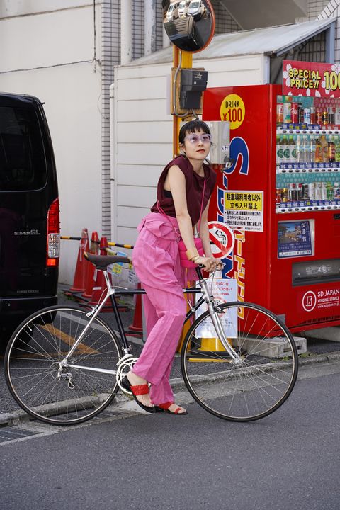 自転車通勤のおしゃれの参考に 業界人6名のサイクルウェア 服装を公開 ファッション Elle エル デジタル