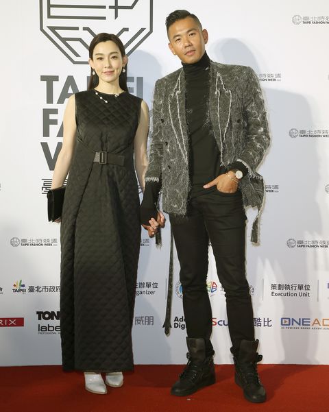 黑人陳建州與范范范瑋琪以臺北時裝週大使身份現身秀場。 