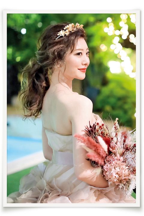 リアル花嫁発 結婚式の髪型 お色直しの参考にしたいカラードレスのヘア見本帳