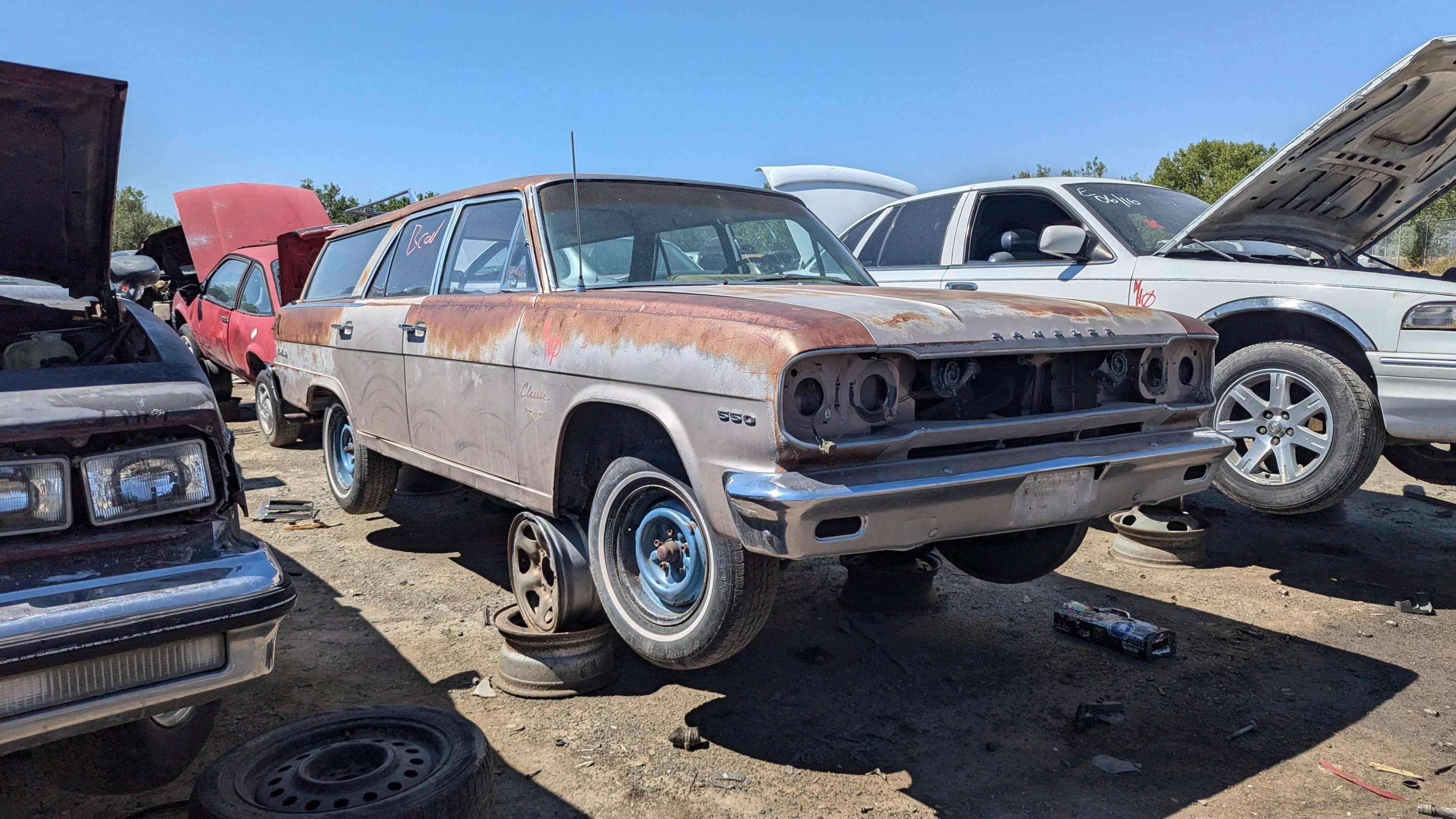 1965 Rambler Classic Cross Country Wagon Is Junkyard Treasure