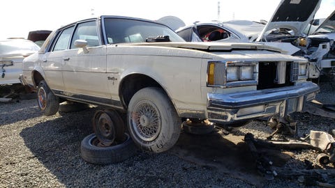 Gallery Junked 1984 Oldsmobile Cutlass Supreme Brougham Sedan